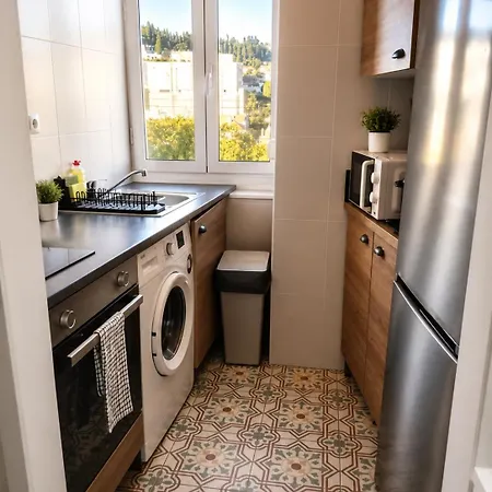Cozy Flat At דירה