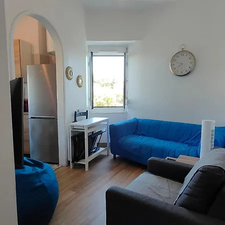 Cozy Flat At דירה ליסבון